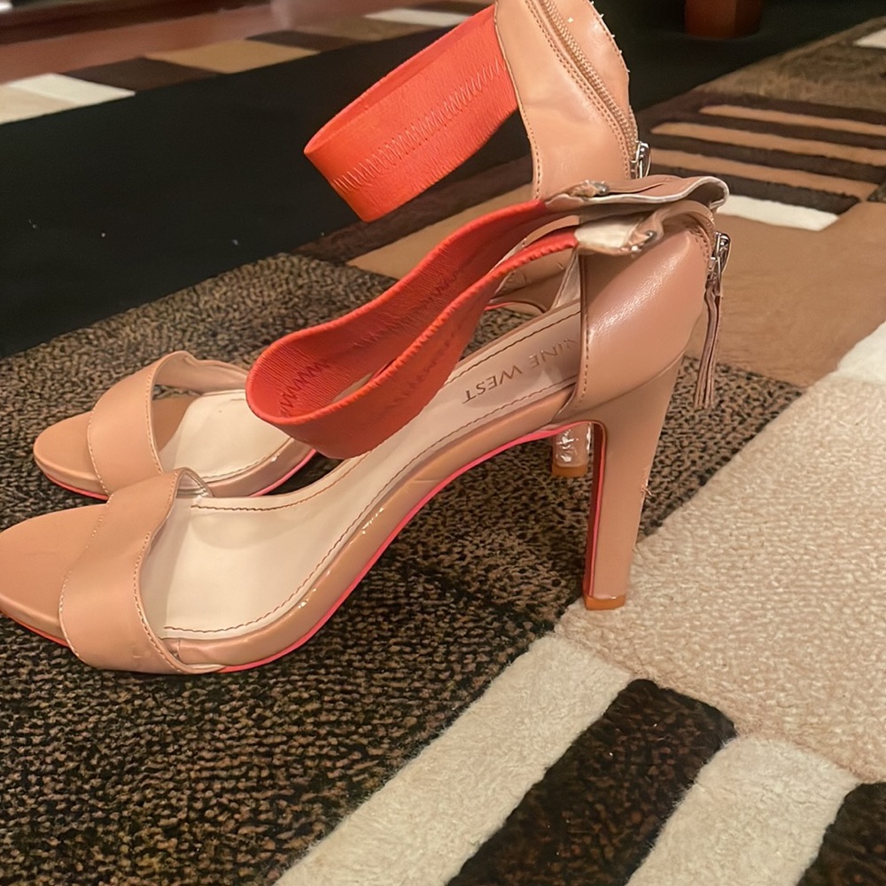 Heels - Picture 3 of 5